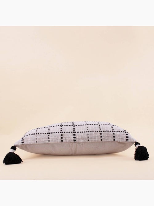 Coussin en coton tissé finition pompons beige, noir 30x50cm - Kiabi
