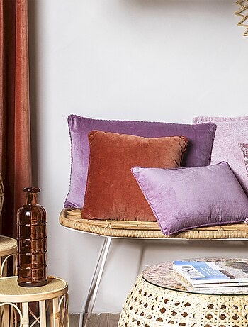 Coussin en velours avec contour perlé 'Deko&co'