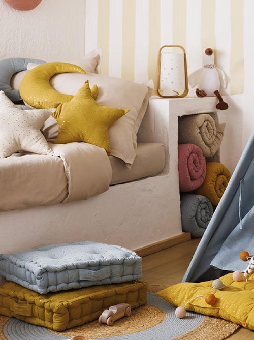 Coussin étoile à motifs métallisés - Kiabi