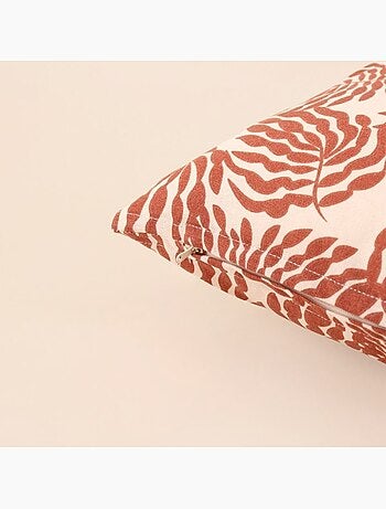 Coussin extérieur motif floral terracotta 30x50cm