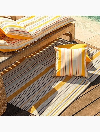 Coussin extérieur rayé