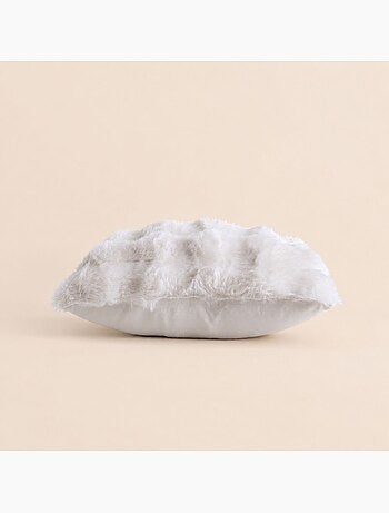 Coussin fausse fourrure 3d blanc 45x45cm