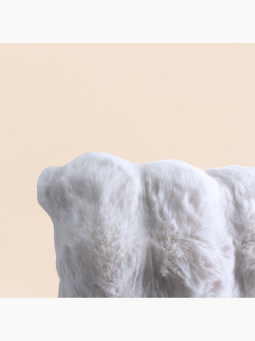 Coussin fausse fourrure 3d blanc 45x45cm - Kiabi Coussin fausse fourrure 3d blanc 45x45cm - Kiabi