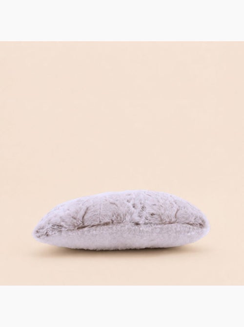Coussin fausse fourrure motif peau de bête 40x40cm - Kiabi Coussin fausse fourrure motif peau de bête 40x40cm - Kiabi