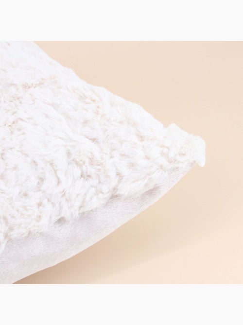 Coussin fausse fourure blanche 40x60cm - Kiabi Coussin fausse fourure blanche 40x60cm - Kiabi