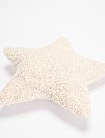 Coussin forme étoile en maille bouclette