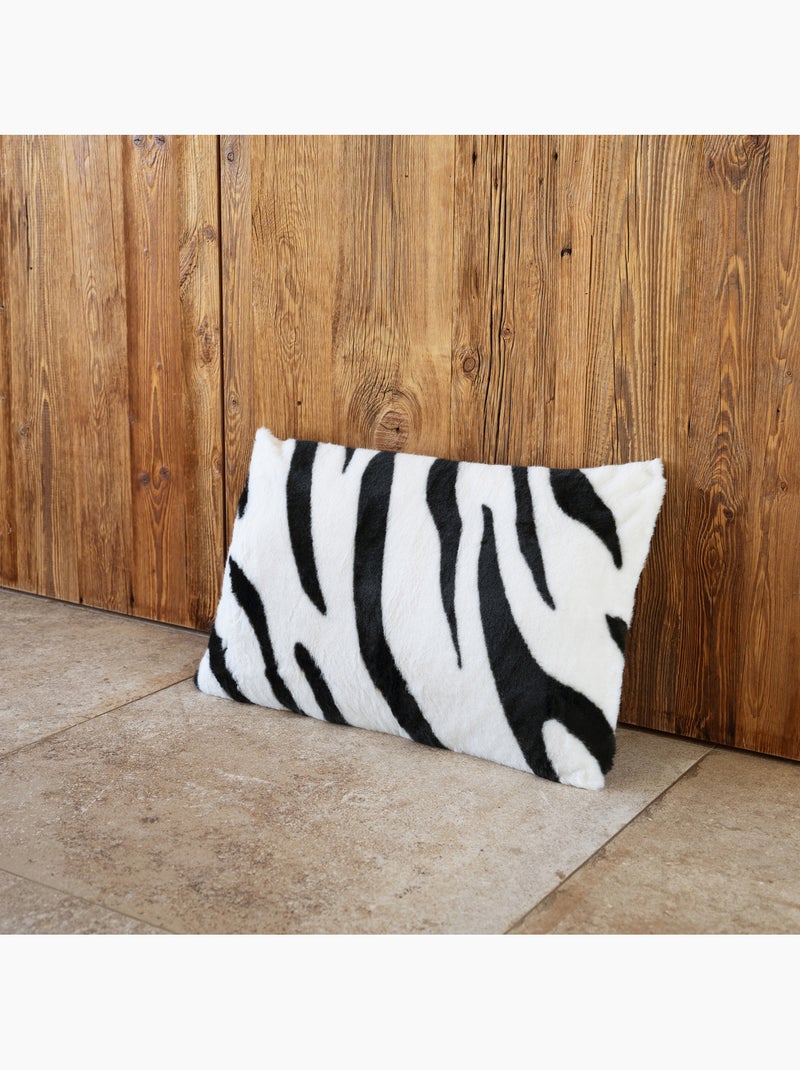 Coussin garni à motif zèbre avec dos en velours Noir - Kiabi
