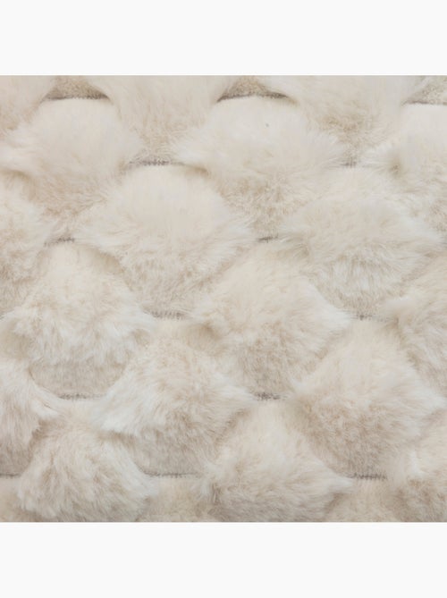 Coussin imitation fourrure ADRIEL - Kiabi Coussin imitation fourrure ADRIEL - Kiabi