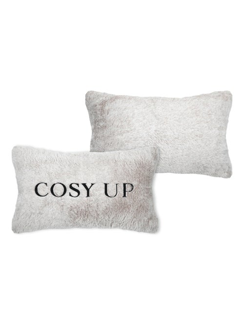 Coussin imitation fourrure brodé "Cosy up" - Kiabi