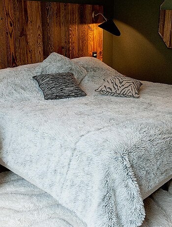 Coussin Imitation Fourrure Doux