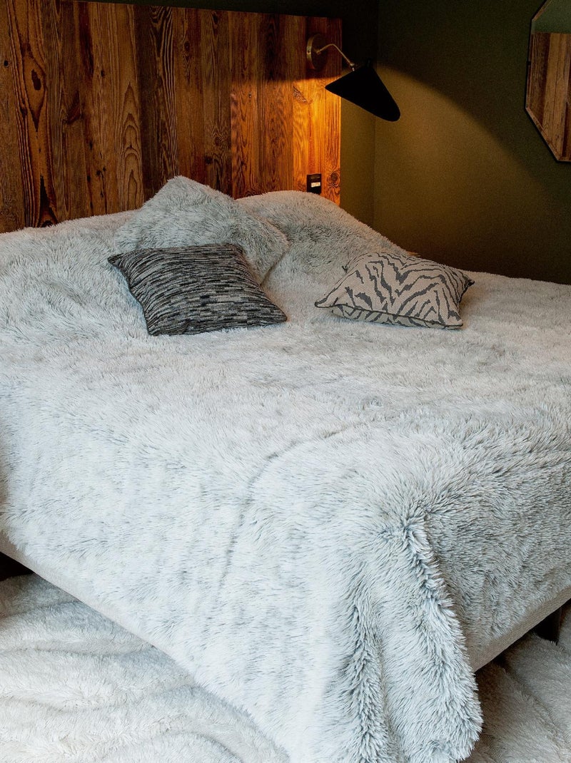 Coussin Imitation Fourrure Doux Gris - Kiabi