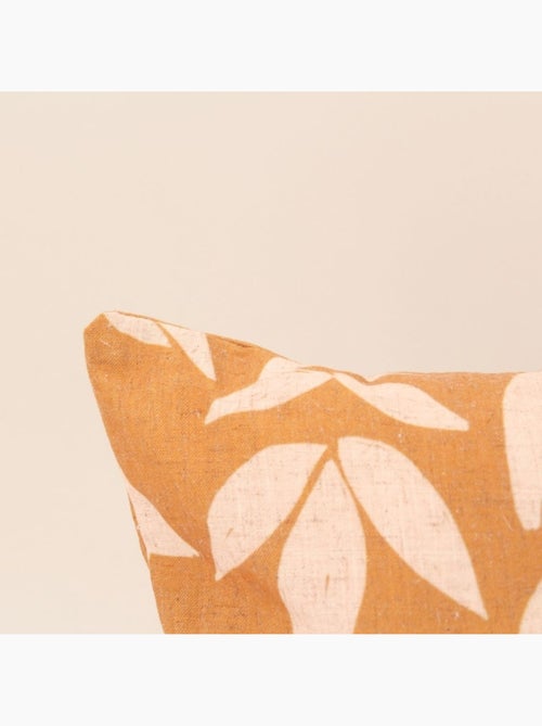 Coussin imprimé feuillage ocre 30x70cm - Kiabi Coussin imprimé feuillage ocre 30x70cm - Kiabi