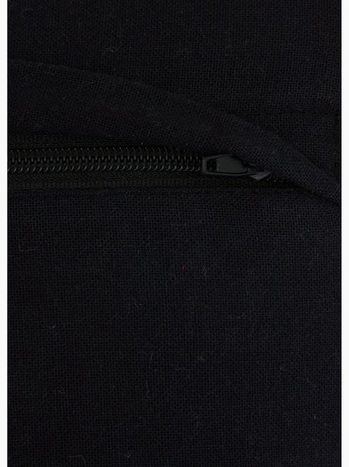 Coussin Mira 30x80cm noir et blanc - Kiabi Coussin Mira 30x80cm noir et blanc - Kiabi