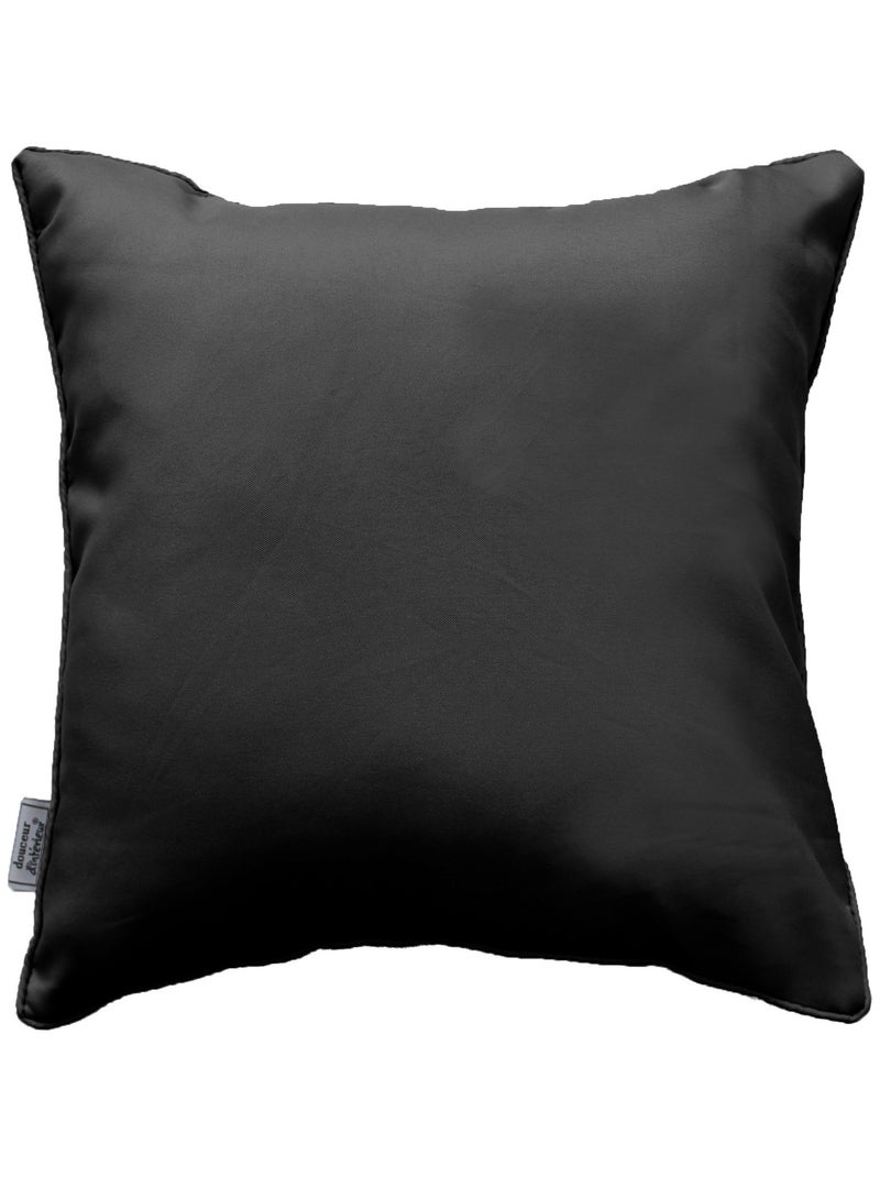 Coussin Passepoil uni Essentiel Top couleur Noir - Kiabi