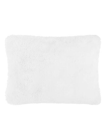 Coussin rectangulaire en fausse fourrure doux