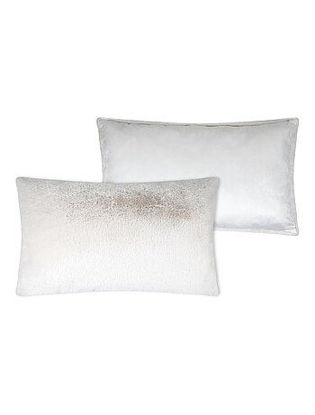 Coussin rectangulaire en fausse fourrure ultra moelleux