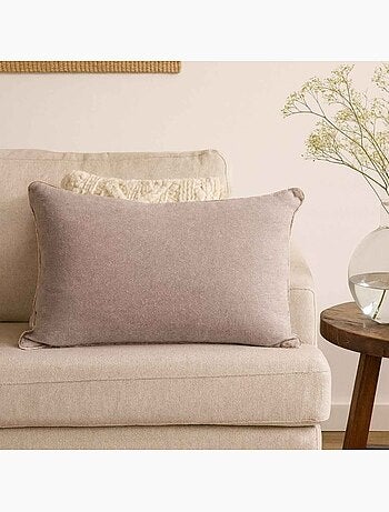Coussin rectangulaire en tissu taupe 30x50cm