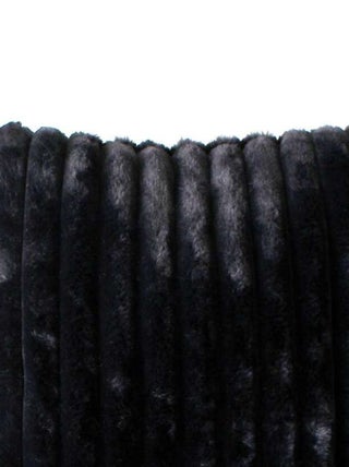 Coussin SELA imitiation fourrure