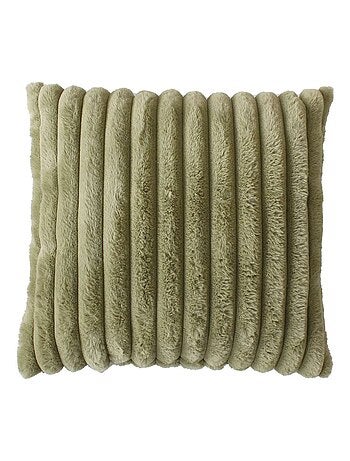 Coussin SELA imitiation fourrure