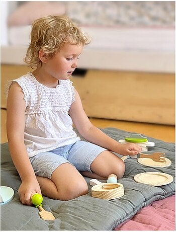Couverts et casseroles en bois