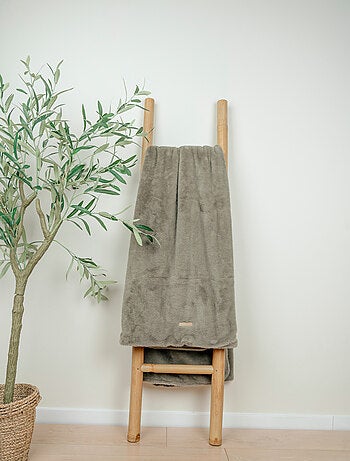 Couverture en fausse fourrure kaki 140x200 cm Noukie's