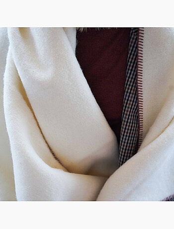 Couverture pure laine vierge naturelle finition point de cheval