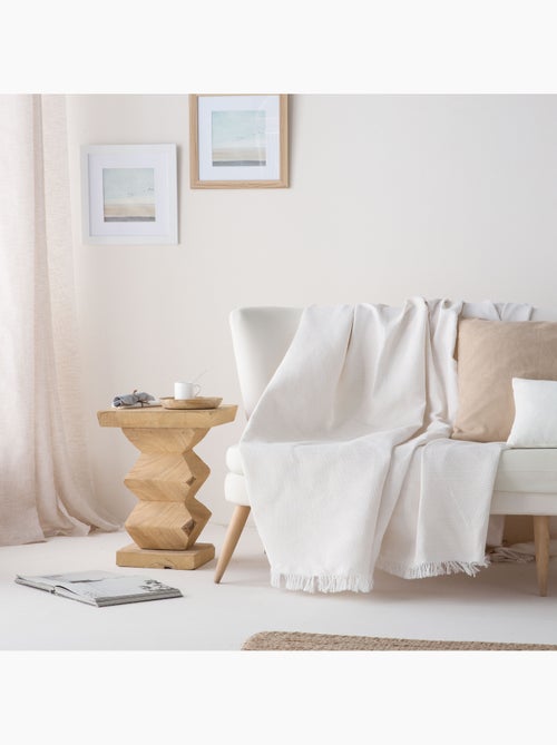 Couverture type Plaid, tissu texturé en fil teint en relief en nid d'abeille, avec franges - Gamusi - Kiabi Couverture type Plaid, tissu texturé en fil teint en relief en nid d'abeille, avec franges - Gamusi - Kiabi