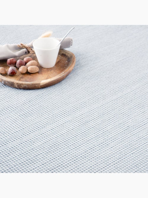 Couverture type Plaid, tissu texturé en fil teint en relief en nid d'abeille, avec franges - Gamusi - Kiabi Couverture type Plaid, tissu texturé en fil teint en relief en nid d'abeille, avec franges - Gamusi - Kiabi
