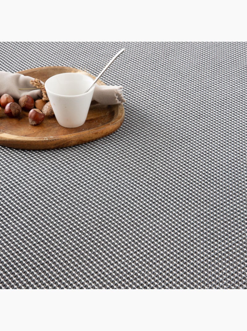Couverture type Plaid, tissu texturé en fil teint en relief en nid d'abeille, avec franges - Gamusi Noir - Kiabi