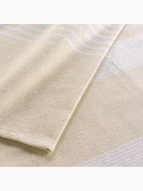 Couvre lit 1 personne coton/polyester tisse adele - Kiabi Couvre lit 1 personne coton/polyester tisse adele - Kiabi