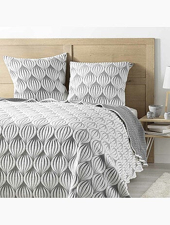 Couvre lit 2 pers matelassé + 2 housses 60x60 220 x 240 cm jersey/microfibre Faustine