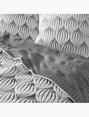 Couvre lit 2 pers matelassé + 2 housses 60x60 220 x 240 cm jersey/microfibre Faustine