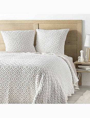 Couvre lit 2 pers matelassé + 2 housses de coussin - Joana