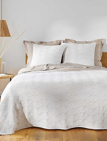 Couvre-lit 2 personnes matelassé 220x240 + 2 housses de coussins