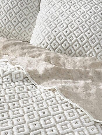 Couvre-lit 2 personnes matelassé 220x240 + taies jersey microfibre Joana