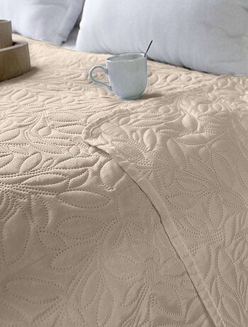 Couvre-lit à dessin floral