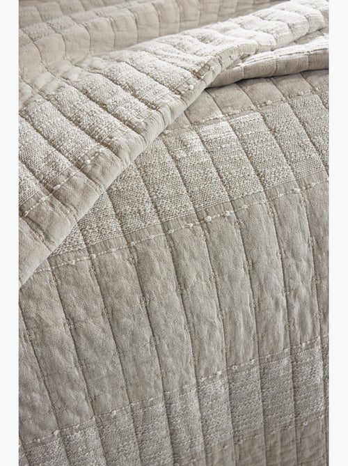 Couvre-lit ALIX en coton jacquard - Kiabi Couvre-lit ALIX en coton jacquard - Kiabi