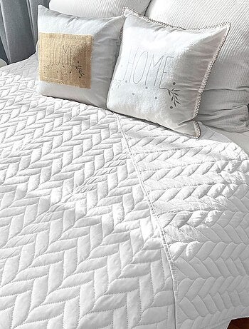 Couvre lit en microfibre dessin par ultrason