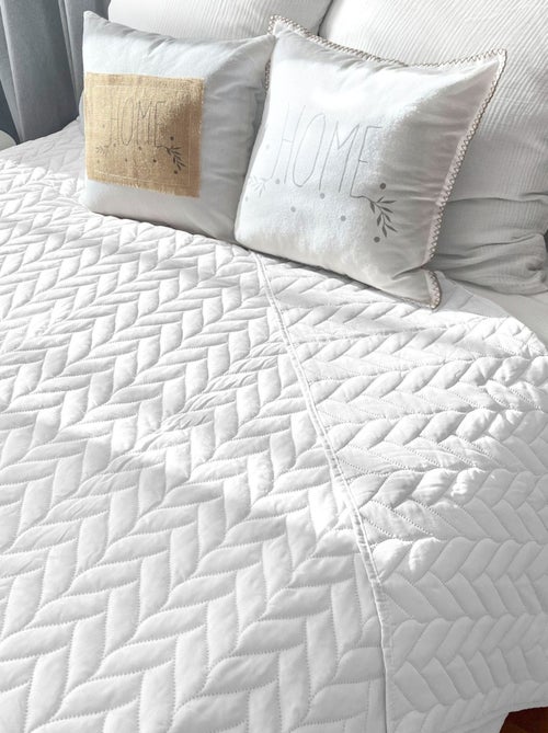 Couvre lit en microfibre dessin par ultrason - Kiabi