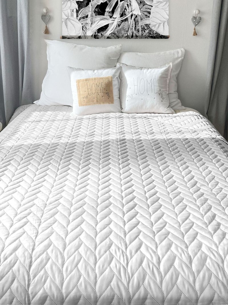 Couvre lit en microfibre dessin par ultrason Blanc - Kiabi