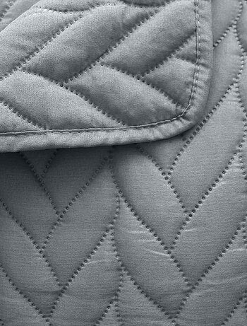 Couvre lit en microfibre dessin par ultrason