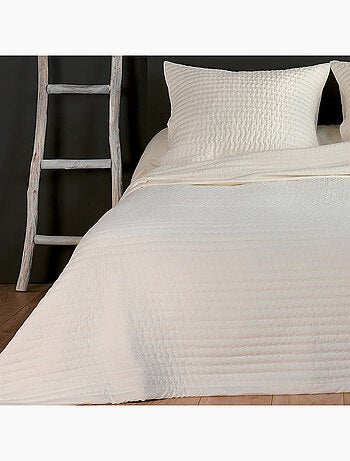 Couvre lit et taie matelassés