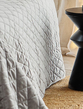 Couvre-Lit et Taies d'Oreiller en Velours Matelassé