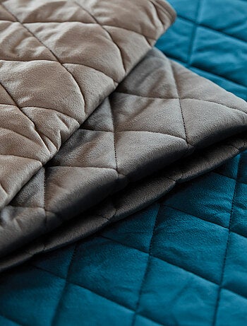 Couvre-Lit et Taies d'Oreiller en Velours Matelassé