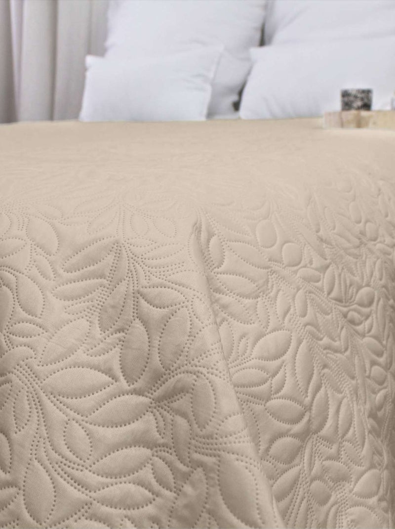 Couvre-lit imprimé floral Beige - Kiabi