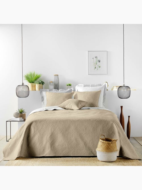 Couvre-lit matelassé + 2 housses de coussin en microfibre unie Romane - Kiabi