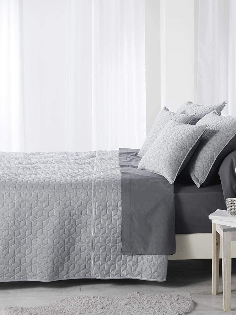 Couvre lit matelasse Collection Cubix Gris - Kiabi