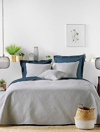 Couvre-Lit Matelassé et 2 Taies d'Oreiller Romane