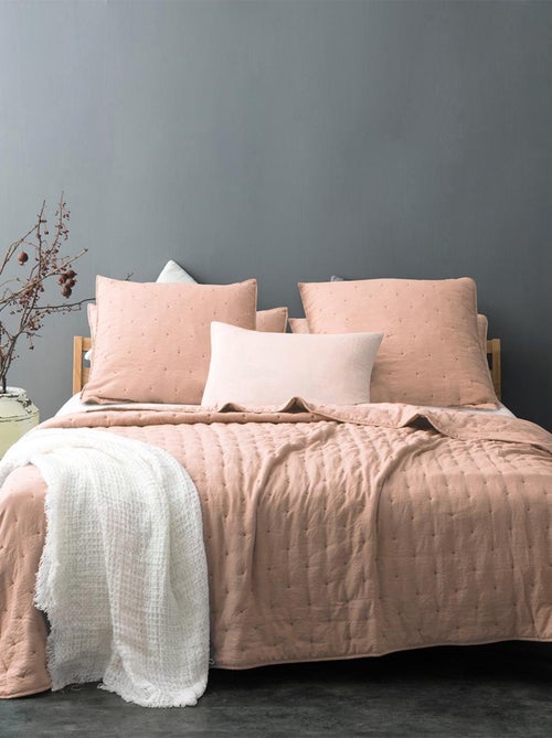 Couvre lit matelassé et moelleux - Kiabi