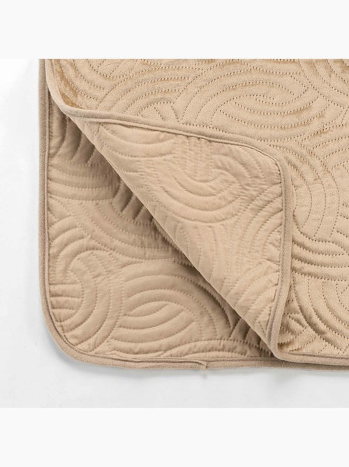 Couvre-lit Velours Uni Solange - Beige + 2 housses de coussins 60x60 cm - Kiabi